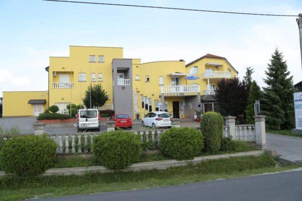 Hotel Orion Ivanec Zewnętrze zdjęcie